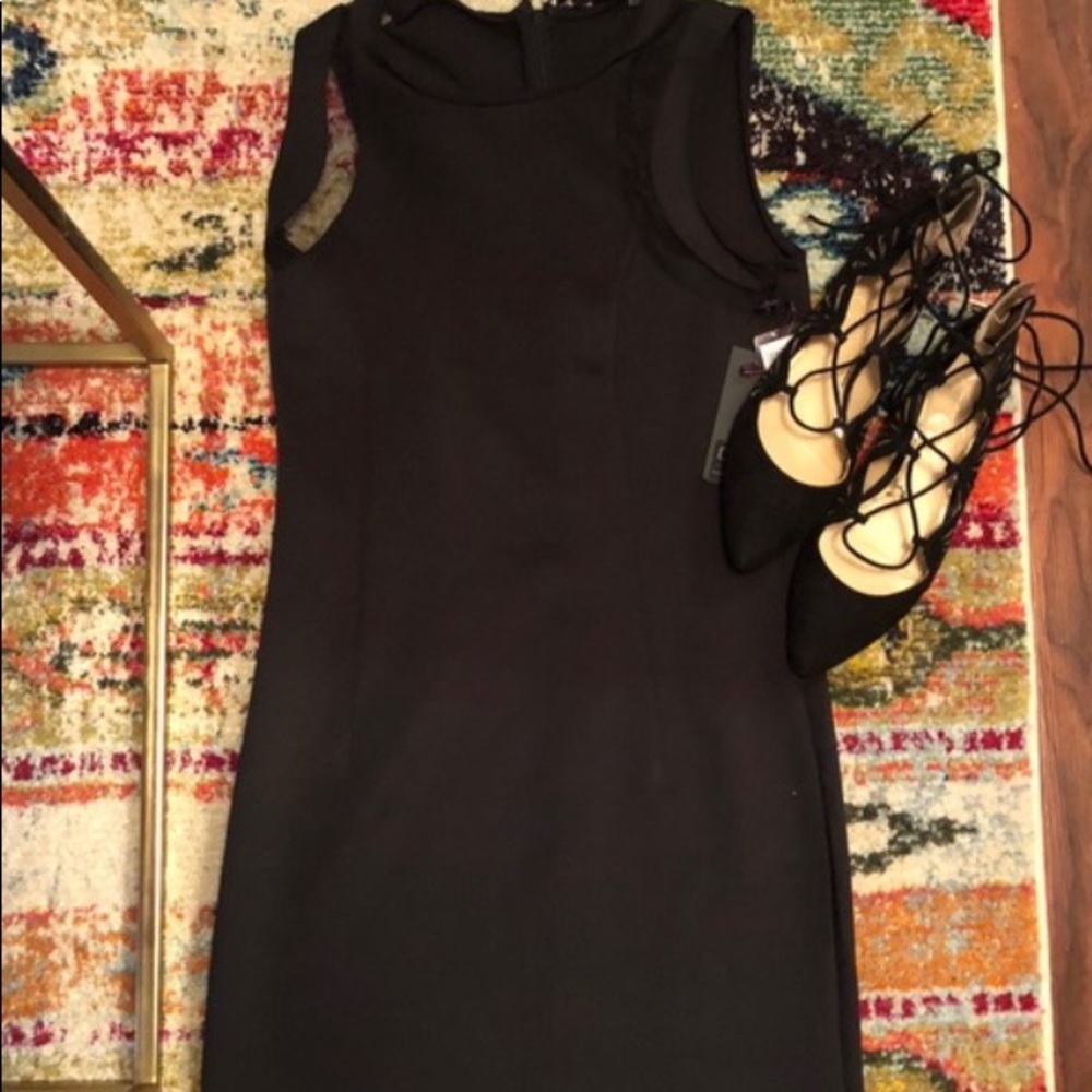 Dex High-Neck Dress Black